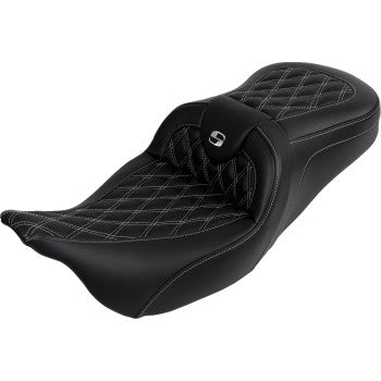SADDLEMEN Roadsofa™ Seat - with Backrest - Silver Stitch - FL '08-'23 A808-07R-182SIL